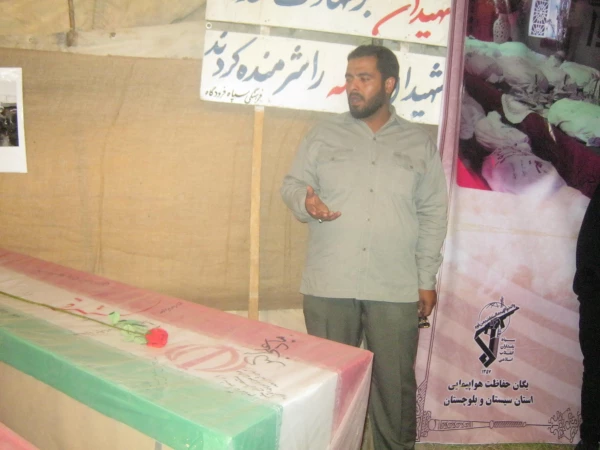 بازدید دانشجویان پردیس رسالت از نمایشگاه سپاه فرودگاه های استان به مناسبت هفته دفاع مقدس 5