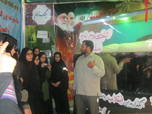 بازدید دانشجویان پردیس رسالت از نمایشگاه سپاه فرودگاه های استان به مناسبت هفته دفاع مقدس 7