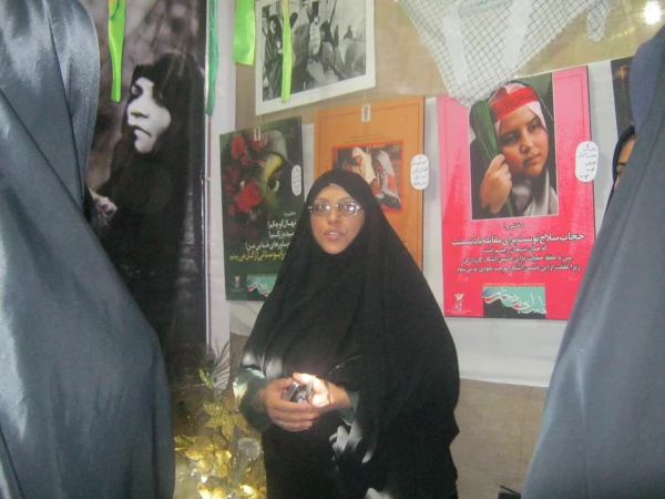 بازدید دانشجویان پردیس رسالت از نمایشگاه سپاه فرودگاه های استان به مناسبت هفته دفاع مقدس 8