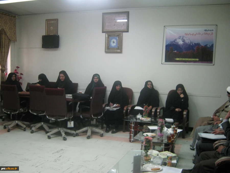 سومین جلسه شورای فرهنگی پردیس های استان  در دفتر پردیس رسالت برگزار گردید.
 4