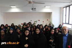 تبریک ریاست پردیس  و کارکنان به مناسبت روز دانشجو 2