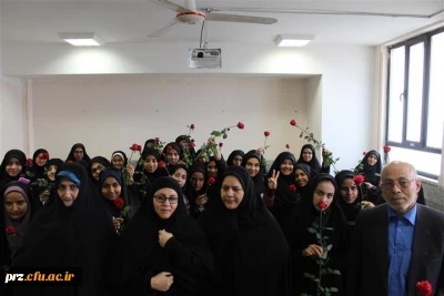 تبریک ریاست پردیس  و کارکنان به مناسبت روز دانشجو