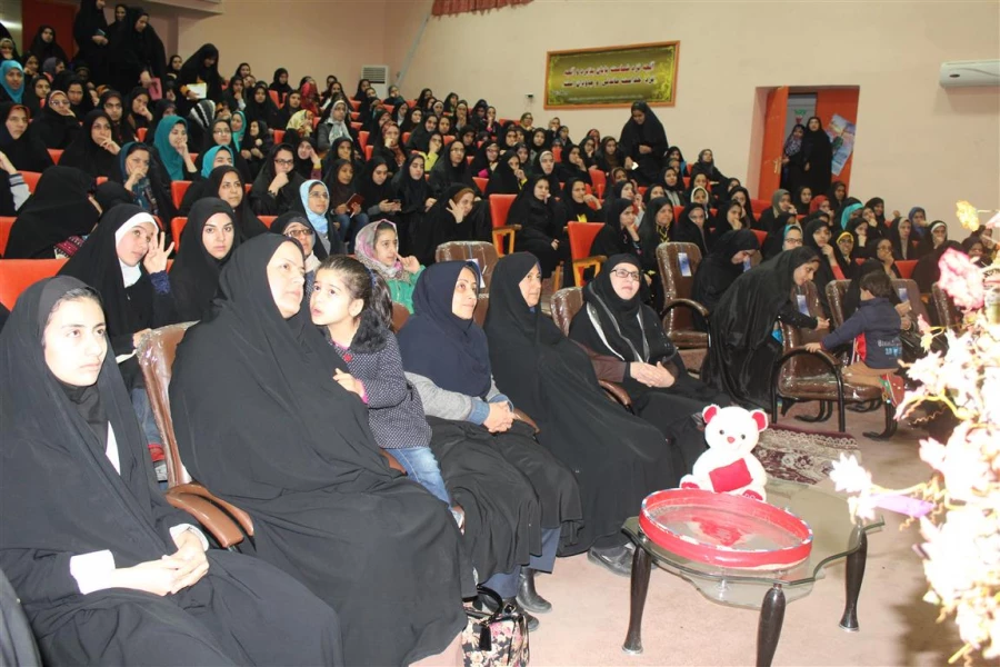 برگزاری جشن به مناسبت میلاد حضرت زینب کبری (س) و روز پرستار 6