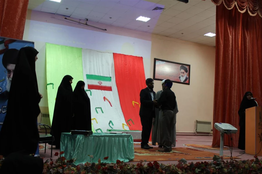 برگزاری مراسم گرامیداشت  شهدای مدافع حرم با حضور خانواده های شهدا 6