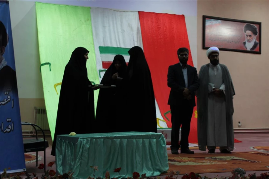 برگزاری مراسم گرامیداشت  شهدای مدافع حرم با حضور خانواده های شهدا 8