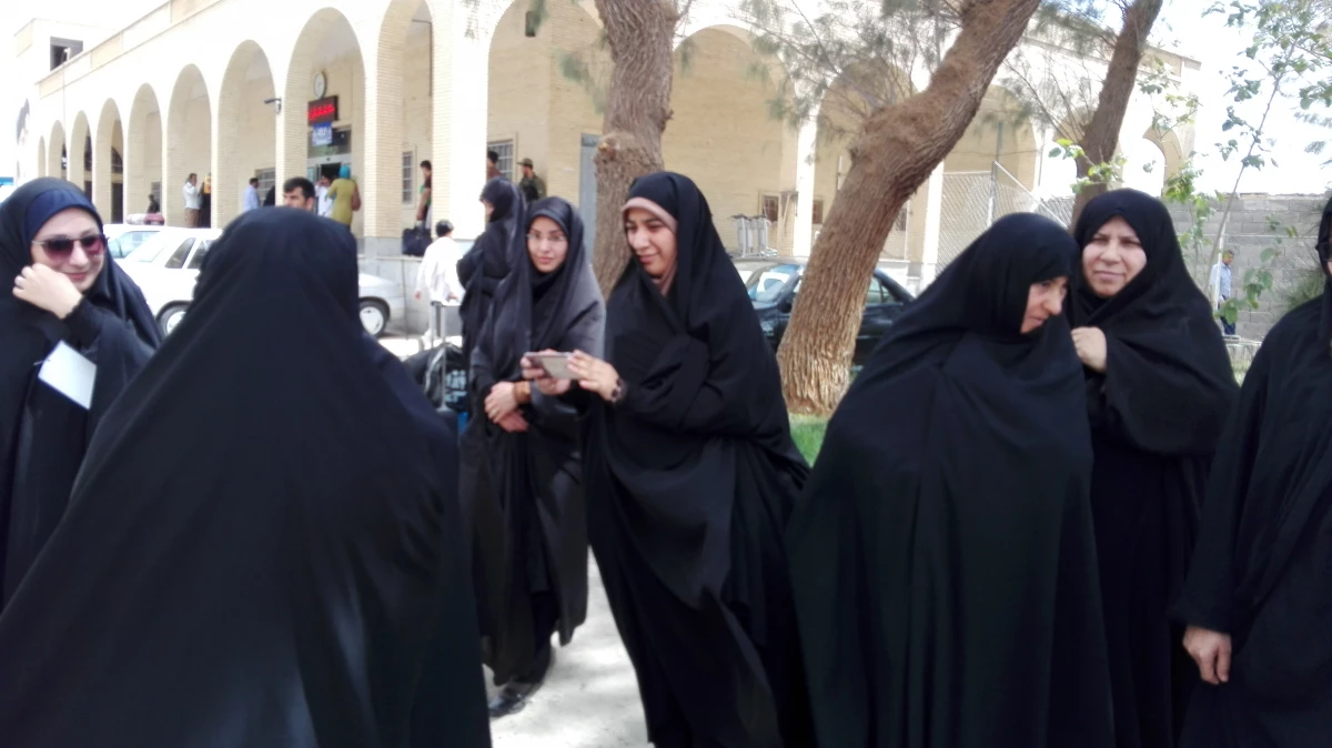 بدرقه ی دانشجو معلمان جهت دیدار با رهبری 6