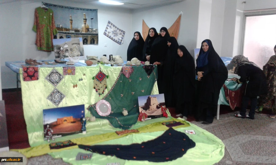 برگزاری نمایشگاه توسط دانشجویان پردیس 

به مناسبت هفته خوابگاه 18