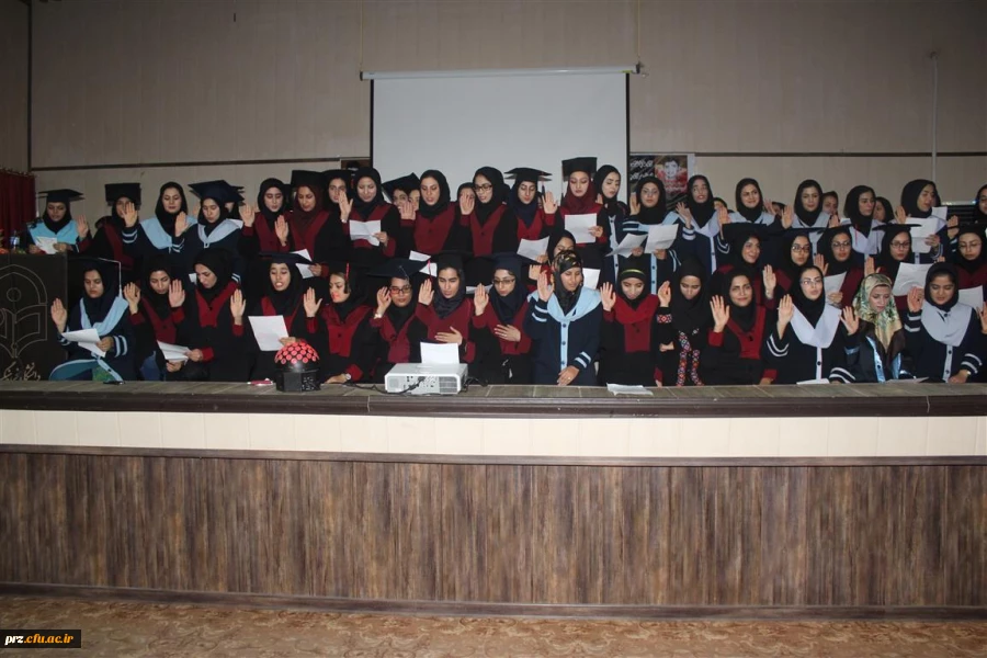 شن فارغ التحصیلی 90 نفر از دانشجو معلمان رشته  علوم تربیتی 17