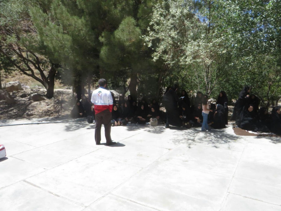 برگزاری اردوی یکروزه تفتان در دوره فرهنگی نقش ارتقای تربیتی و اجتماعی  مهارت آموزان بدو استخدام