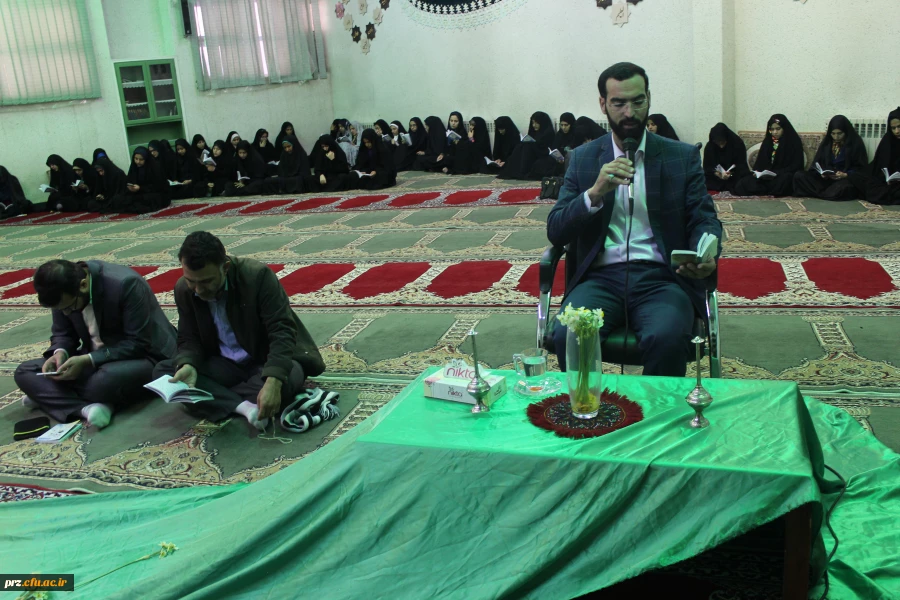 برگزاری دعای ندبه  همراه با سخنرانی حاج آقا محبی به مناسبت آغاز امامت حضرت مهدی (عج)