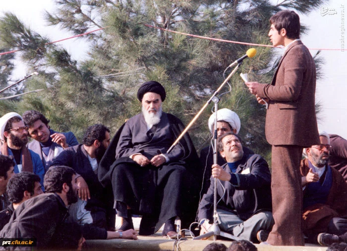 برخیز که فجر انقلاب است امروز  بیگانه صفت ،خانه خراب است امروز 
هر توطئه ونقشه که دشمن بکشد از لطف خدا نقش بر آب است امروز 
دهه فجر گرامی باد