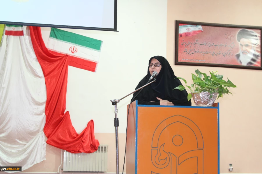 برگزاری ویژه برنامه دهه فجر وتجلیل از همکاران بازنشسته