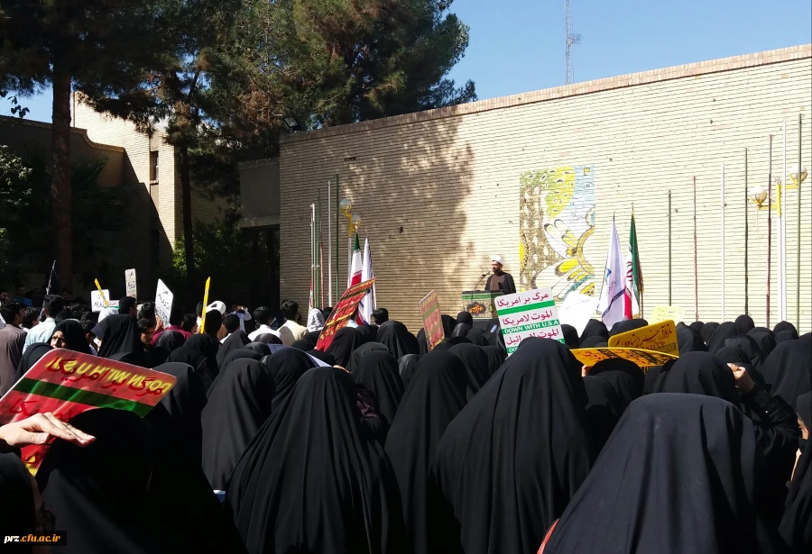 سخنرانی حجت السلام و المسلمین حاج آقا گلشاهی در تجمع اعتراض آمیز دانشجویان