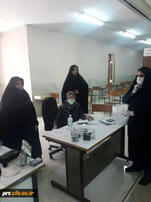بازدید دکتر وزیری مهر از ثبت نام مهارت آموزان